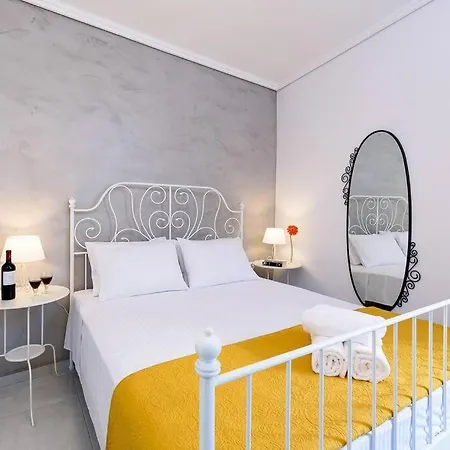 Family W. Yard In Beating Heart Of Old Town Semesterbostad *