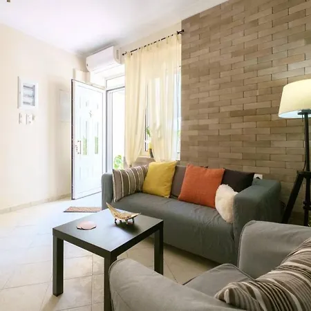 Family W. Yard In Beating Heart Of Old Town * Χανιά