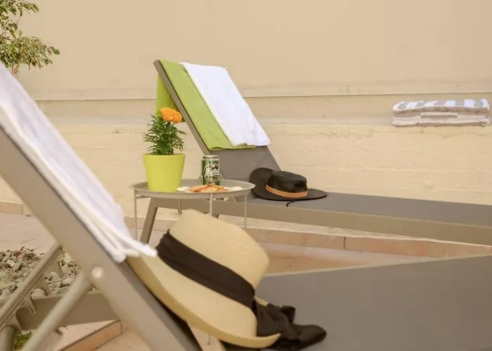 Family W. Yard In Beating Heart Of Old Town Chania (Crete)