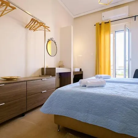 Holiday home Family W. Yard In Beating Heart Of Old Town *