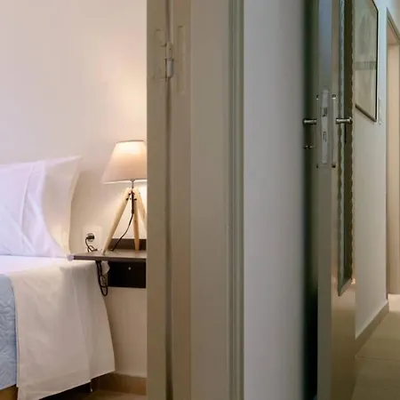 Family W. Yard In Beating Heart Of Old Town 度假居 *