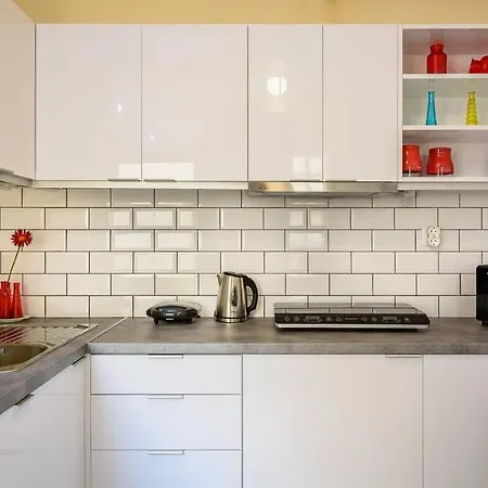 Family W. Yard In Beating Heart Of Old Town 度假居